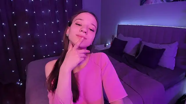 StaceySunny online show from 12/18/24, 07:52