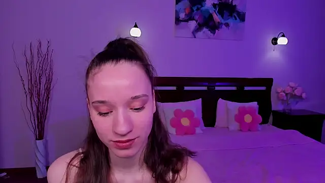 Snapshot of StaceySunny chatting on 03/10/26, 05:29 StaceySunny online show from 03/10/26, 05:29