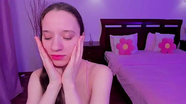 Snapshot of StaceySunny chatting on 03/12/26, 05:08 StaceySunny online show from 03/12/26, 05:08