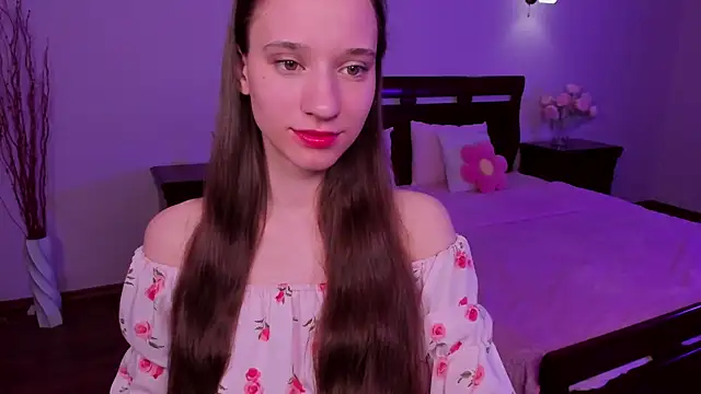 Snapshot of StaceySunny chatting on 03/25/26, 05:30 StaceySunny online show from 03/25/26, 05:30