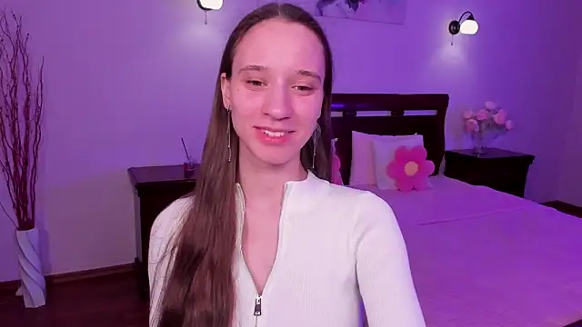 Snapshot of StaceySunny chatting on 03/26/26, 05:29 StaceySunny online show from 03/26/26, 05:29