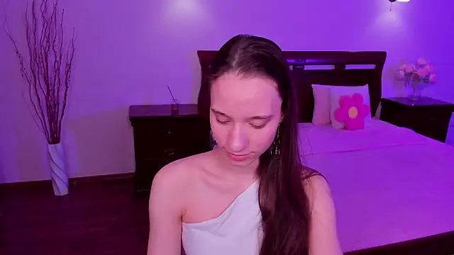 Snapshot of StaceySunny chatting on 04/15/26, 08:09 StaceySunny online show from 04/15/26, 08:09