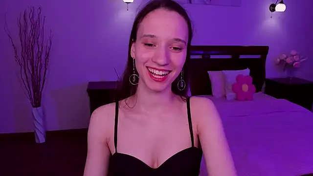 Snapshot of StaceySunny chatting on 04/18/26, 07:07 StaceySunny online show from 04/18/26, 07:07