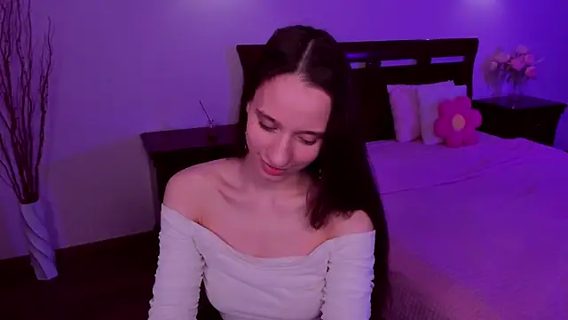 Snapshot of StaceySunny chatting on 04/19/26, 06:21 StaceySunny online show from 04/19/26, 06:21