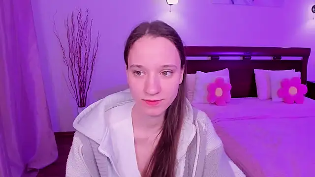 Snapshot of StaceySunny chatting on 04/23/26, 06:32 StaceySunny online show from 04/23/26, 06:32