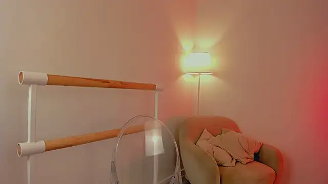 EmiliaDreams online show from 03/06/25, 05:22