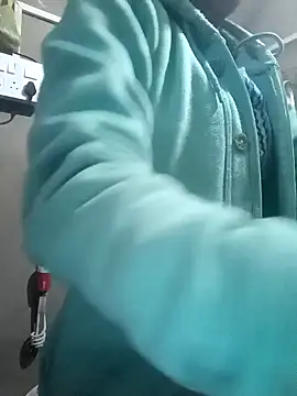 Snapshot of Angel-life chatting on 12/16/24, 03:51 Angel-life online show from 12/16/24, 03:51