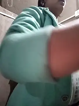 Snapshot of Angel-life chatting on 12/22/24, 05:01 Angel-life online show from 12/22/24, 05:01