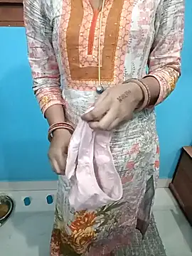 Snapshot of Angel-life chatting on 10/14/25, 12:55 Angel-life online show from 10/14/25, 12:55