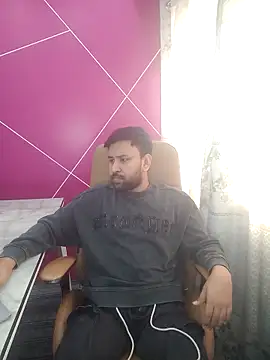 Snapshot of zakly69 chatting on 11/23/25, 06:35 zakly69 online show from 11/23/25, 06:35