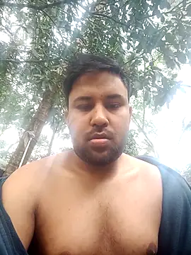 Snapshot of zakly69 chatting on 12/01/25, 09:58 zakly69 online show from 12/01/25, 09:58