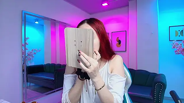 Vermelha Gremory  online show from 03/19/25, 07:38