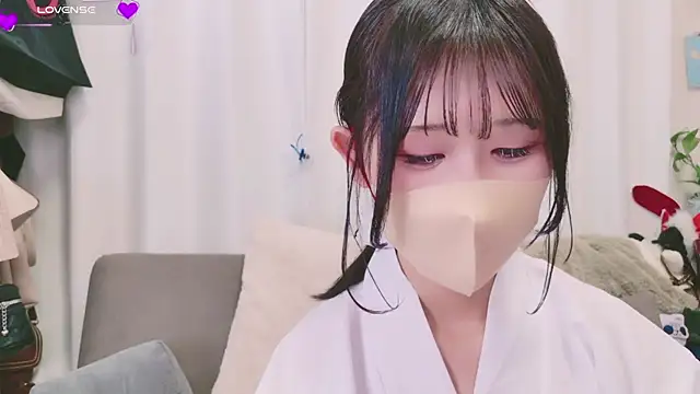 Conatsu online show from 12/31/24, 01:08