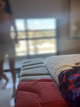 Snapshot of Valentcouple chatting on 10/04/25, 05:33 Valentcouple online show from 10/04/25, 05:33