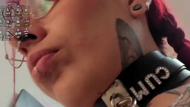 Snapshot of selene_red_ chatting on 01/16/25, 08:46 selene red  online show from 01/16/25, 08:46