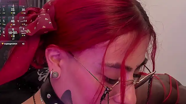 Snapshot of selene_red_ chatting on 01/21/25, 08:00 selene red  online show from 01/21/25, 08:00