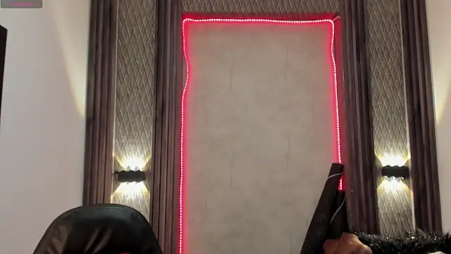 Snapshot of selene_red_ chatting on 01/24/25, 08:00 selene red  online show from 01/24/25, 08:00