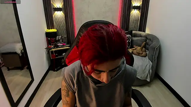 Snapshot of selene_red_ chatting on 02/28/25, 12:52 selene red  online show from 02/28/25, 12:52