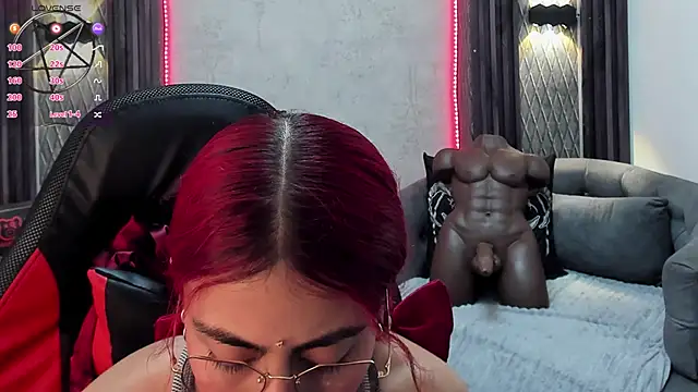 Snapshot of selene_red_ chatting on 03/12/25, 03:51 selene red  online show from 03/12/25, 03:51