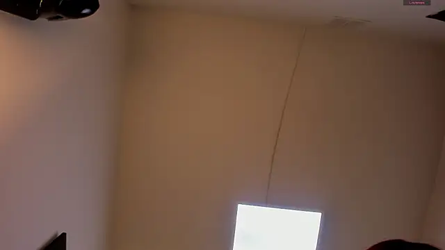 Snapshot of selene_red_ chatting on 10/04/25, 03:43 selene red  online show from 10/04/25, 03:43