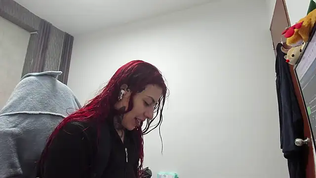 selene red  online show from 03/17/26, 01:21