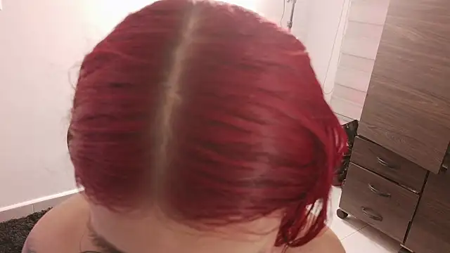 Snapshot of selene_red_ chatting on 07/12/26, 01:24 selene red online show from 07/12/26, 01:24