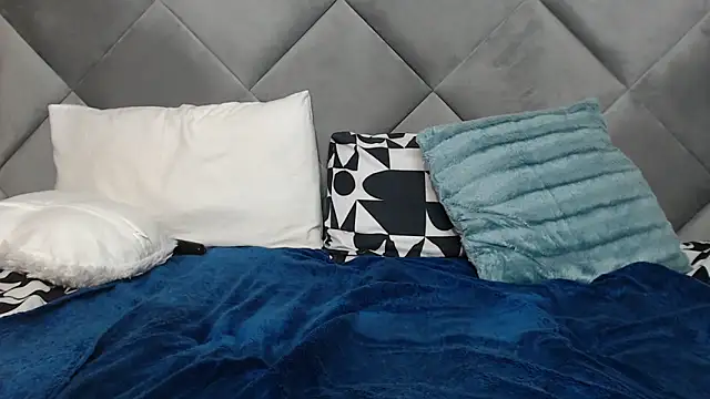 LOYAL SASHA online show from 03/03/25, 08:00