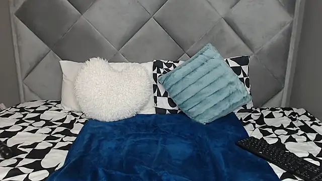 LOYAL SASHA online show from 03/04/25, 02:21