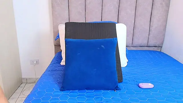 karina lewis  online show from 01/18/25, 06:13