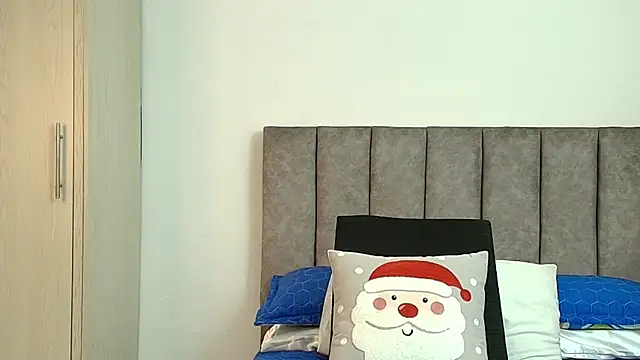 Snapshot of karina_lewis_ chatting on 12/20/25, 04:41 karina lewis online show from 12/20/25, 04:41