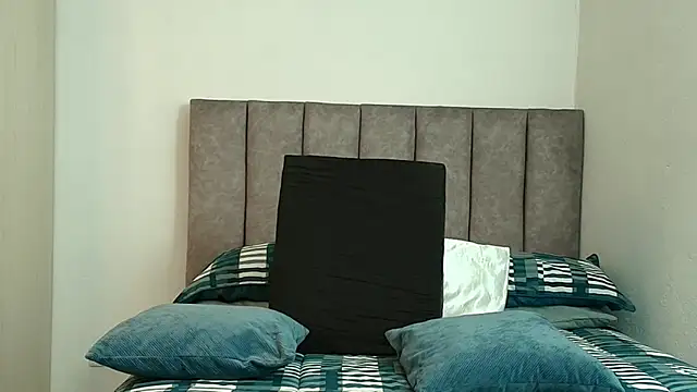 Snapshot of karina_lewis_ chatting on 02/26/26, 04:22 karina lewis online show from 02/26/26, 04:22