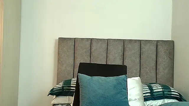 Snapshot of karina_lewis_ chatting on 03/26/26, 04:07 karina lewis online show from 03/26/26, 04:07