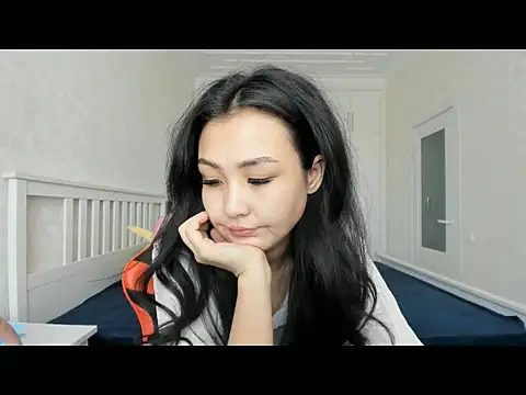 Missykitty01 online show from 11/19/25, 05:51