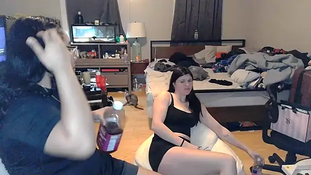 Snapshot of Elliewgfs chatting on 03/14/25, 01:59 Elliewgfs online show from 03/14/25, 01:59