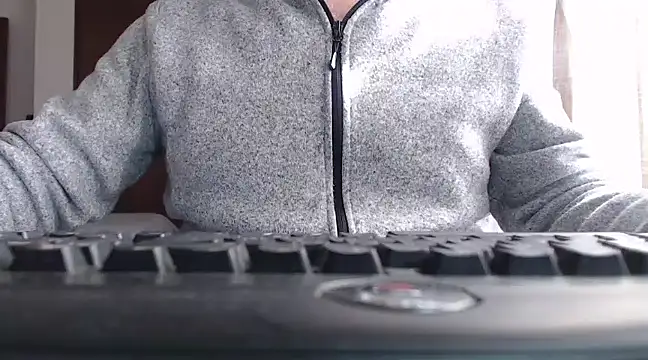 cd for love online show from 03/09/25, 03:38