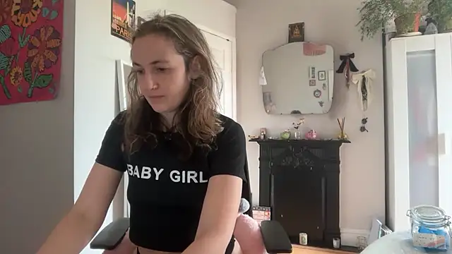 Snapshot of Littlelolo60 chatting on 04/14/26, 08:20 Littlelolo60 online show from 04/14/26, 08:20