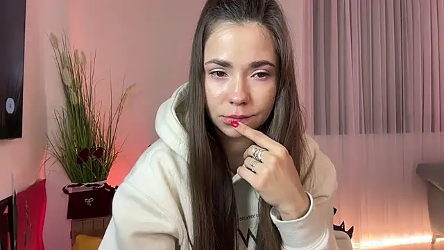 Mika Miller online show from 01/15/26, 02:38