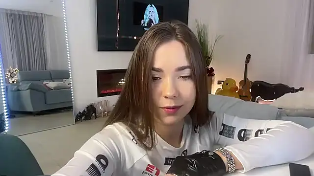 Snapshot of Mika_Miller chatting on 02/03/26, 05:05 Mika Miller online show from 02/03/26, 05:05