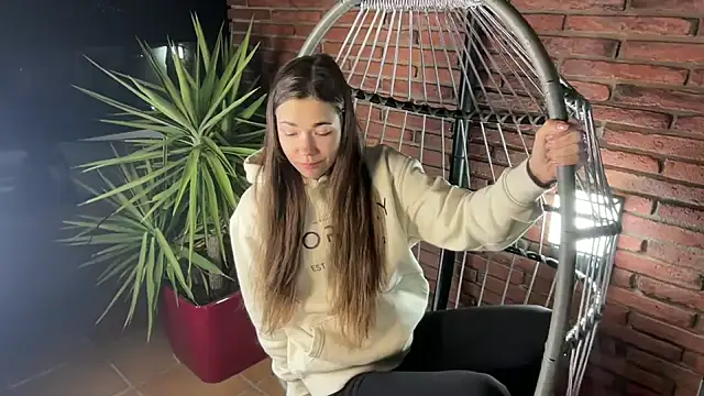 Snapshot of Mika_Miller chatting on 03/13/26, 06:58 Mika Miller online show from 03/13/26, 06:58