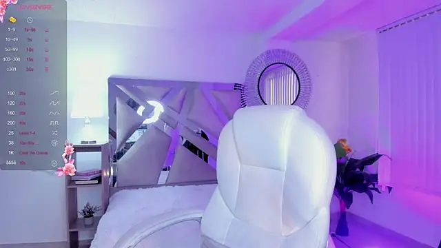 Snapshot of madisson_davon chatting on 12/30/24, 01:14 madisson davon online show from 12/30/24, 01:14