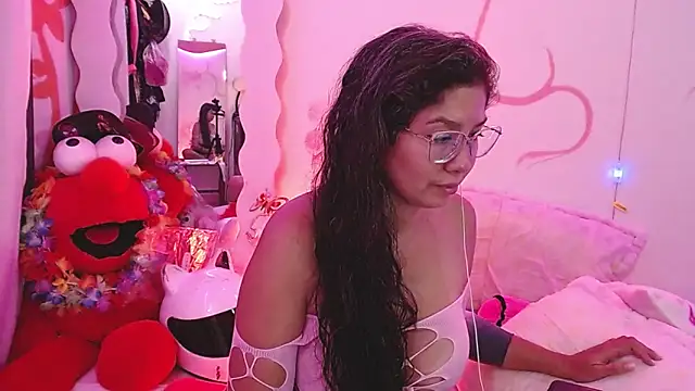 Snapshot of dainaflowers chatting on 02/20/26, 06:26 dainaflowers online show from 02/20/26, 06:26