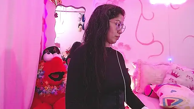 Snapshot of dainaflowers chatting on 02/21/26, 04:24 dainaflowers online show from 02/21/26, 04:24