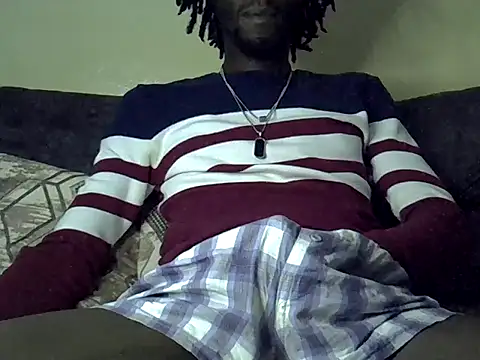 Snapshot of Delicious-D chatting on 04/18/26, 10:10 Delicious-D online show from 04/18/26, 10:10