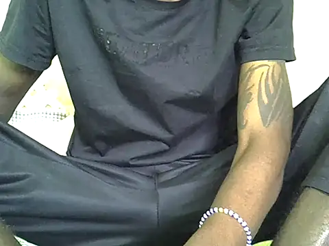 Snapshot of Delicious-D chatting on 05/16/26, 06:54 Delicious-D online show from 05/16/26, 06:54