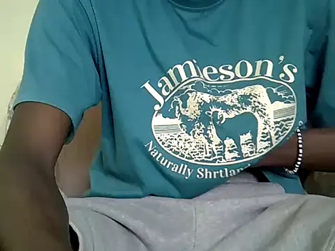 Snapshot of Delicious-D chatting on 07/07/26, 05:43 Delicious-D online show from 07/07/26, 05:43