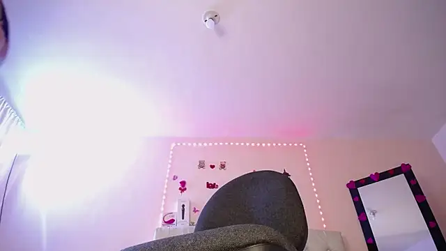 Victoria Red01 online show from 02/04/25, 05:12