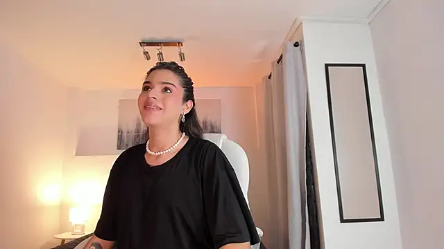 Snapshot of NoahCasstro chatting on 01/05/25, 06:56 NoahCasstro online show from 01/05/25, 06:56