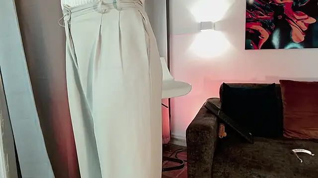 Snapshot of NoahCasstro chatting on 02/08/25, 02:15 NoahCasstro online show from 02/08/25, 02:15