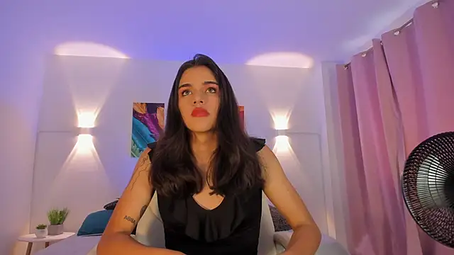 Snapshot of NoahCasstro chatting on 02/09/25, 02:18 NoahCasstro online show from 02/09/25, 02:18