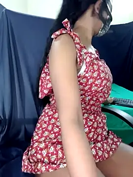 Snapshot of Midnight_Blossom chatting on 02/18/25, 08:36 Midnight Blossom online show from 02/18/25, 08:36